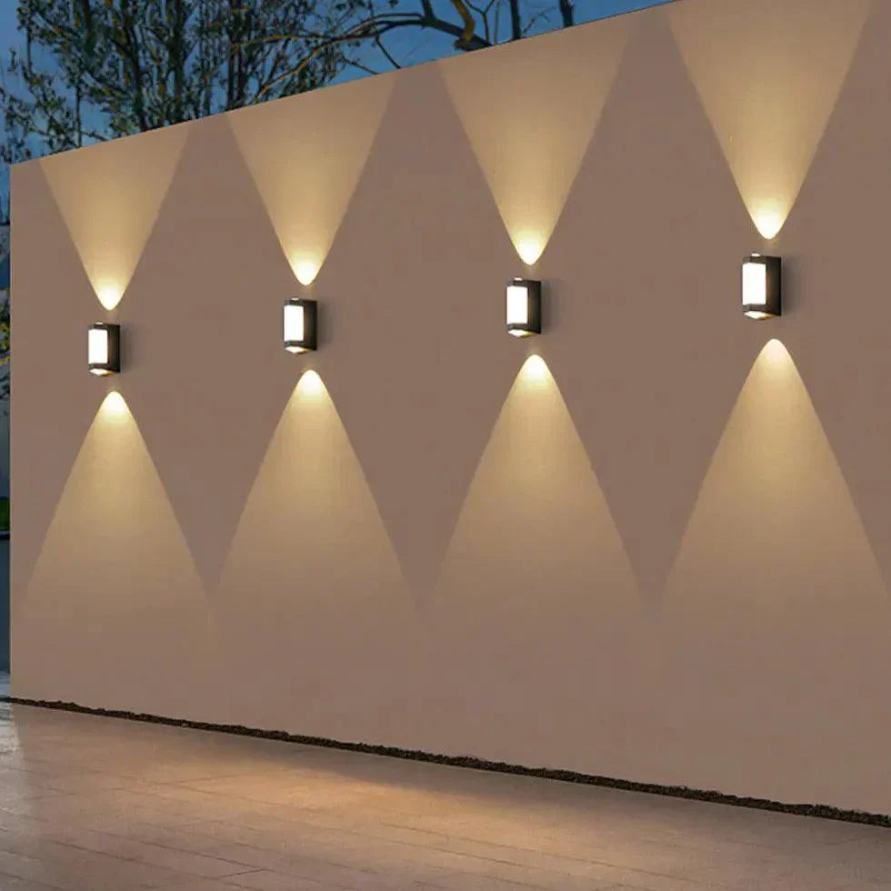 Outdoor LED Wall Light – IP65 Metal Frame Exterior Fixture