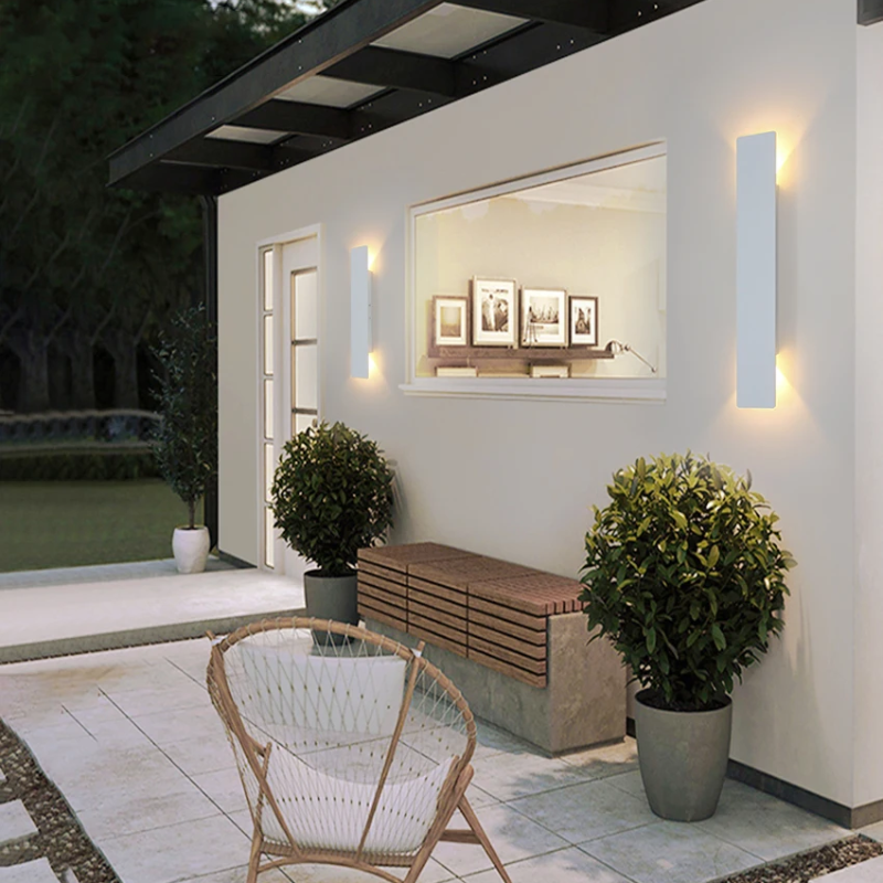 Modern Aluminum Outdoor Wall Light - Durable Exterior Lamp