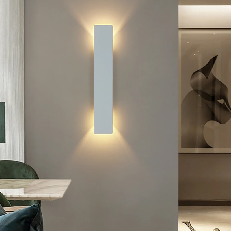 Modern Aluminum Outdoor Wall Light - Durable Exterior Lamp