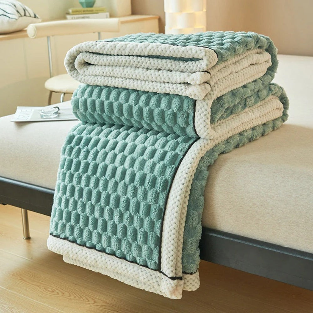 Cloud Cuddle Blanket – Gentle Touch for Elegant Interiors - Atelier Dubois Paris
