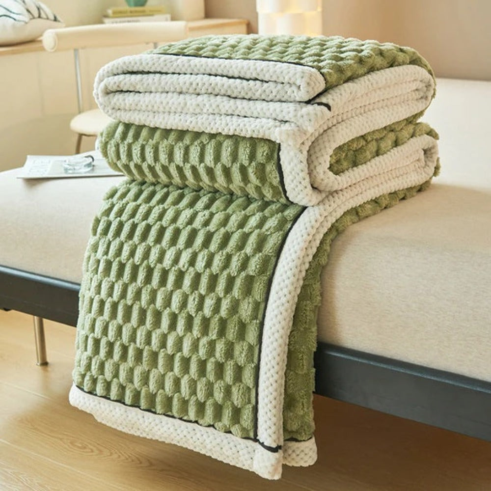 Cloud Cuddle Blanket – Gentle Touch for Elegant Interiors - Atelier Dubois Paris
