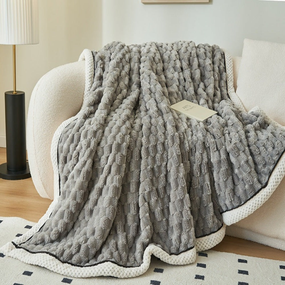 Cloud Cuddle Blanket – Gentle Touch for Elegant Interiors - Atelier Dubois Paris