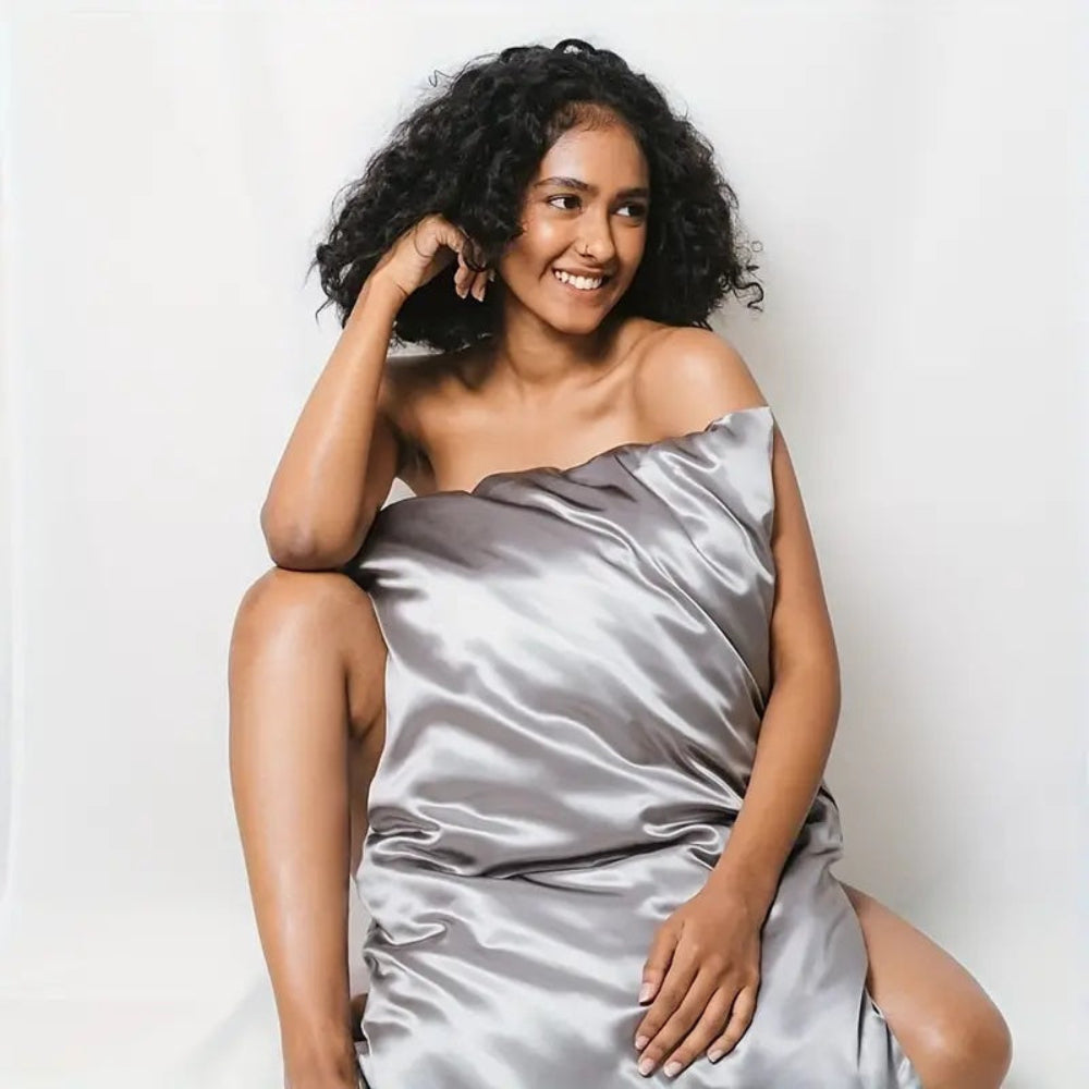 Luxury Silk Pillowcases (Set of 2) – Skin-Calming & Frizz-Reducing Sleep