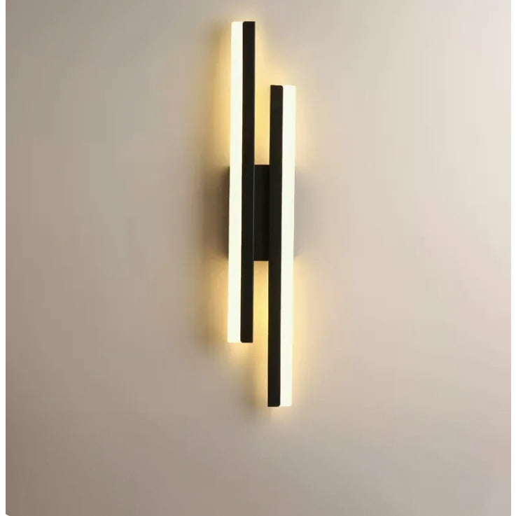 LumiGlow LED Wall Light – Elegant Minimalist Lighting for Modern Interiors