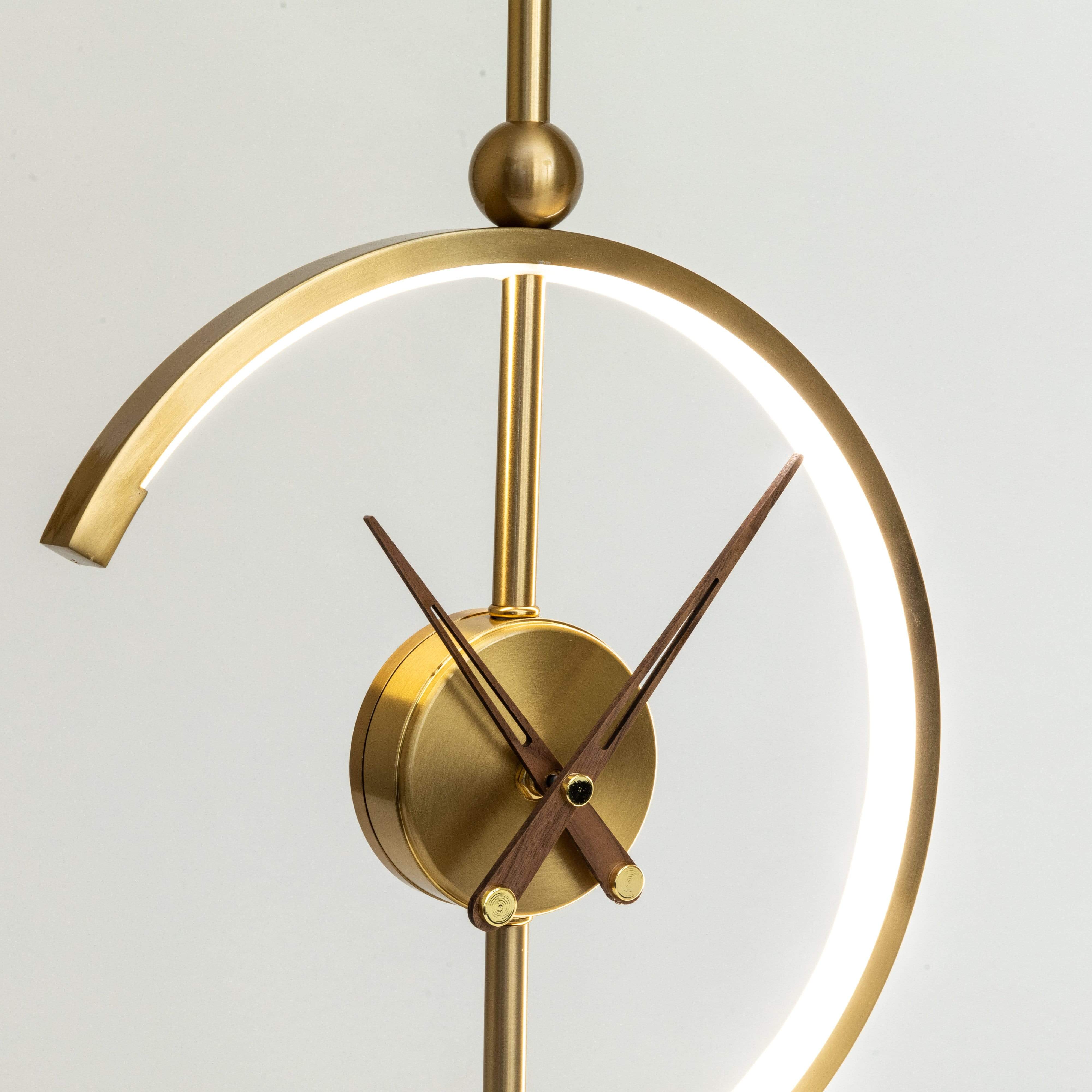 Modern Lamp with Clock & USB Charger