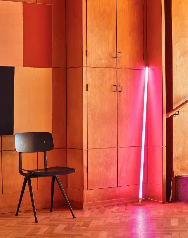 Neon-Style LED Floor Lamp – Vibrant Light Tube for Mood & Accent Lighting - Atelier Dubois Paris