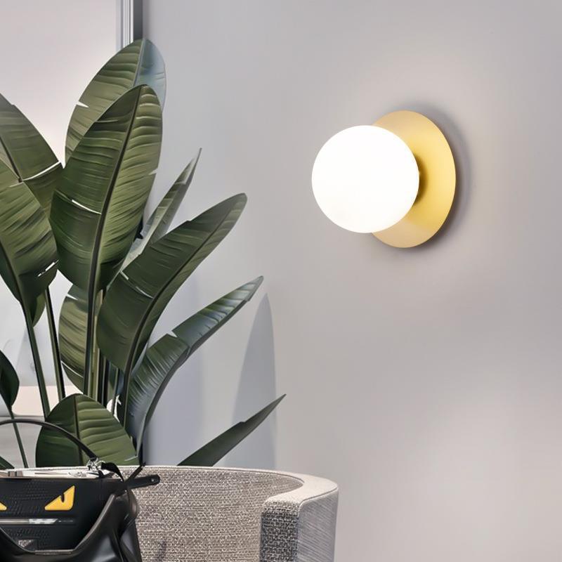 Compact Indoor Wall Lamp – Space-Saving Metal and Glass Design
