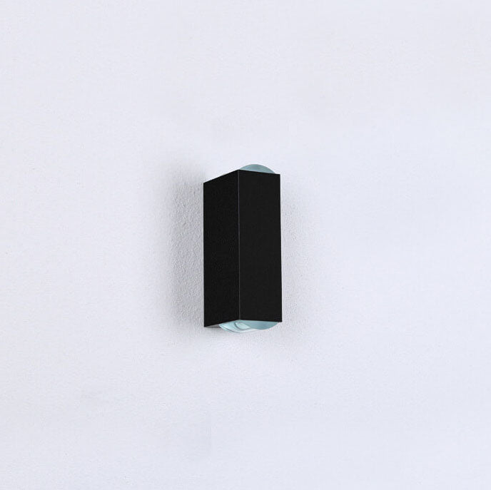 Slim Black Outdoor Wall Light – Energy-Efficient LED Fixture for Modern Spaces