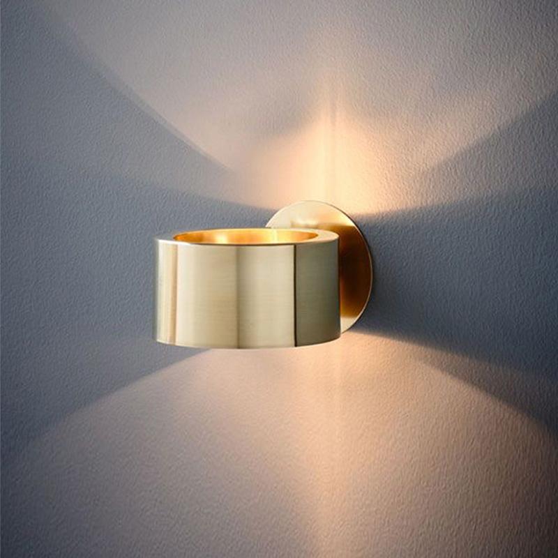 Brushed Brass Mid-Century Wall Lamp – Single Light Fixture