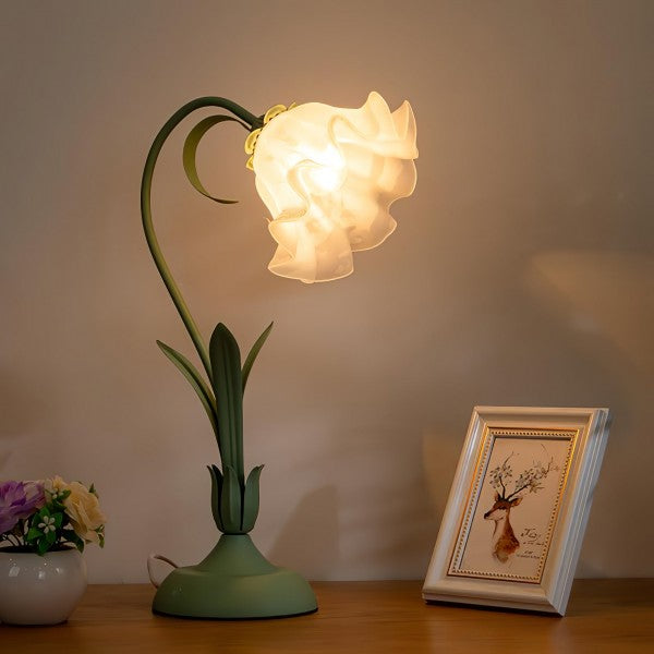 Classic Vintage Adjustable Flower Table Lamp – Stylish and Functional Light