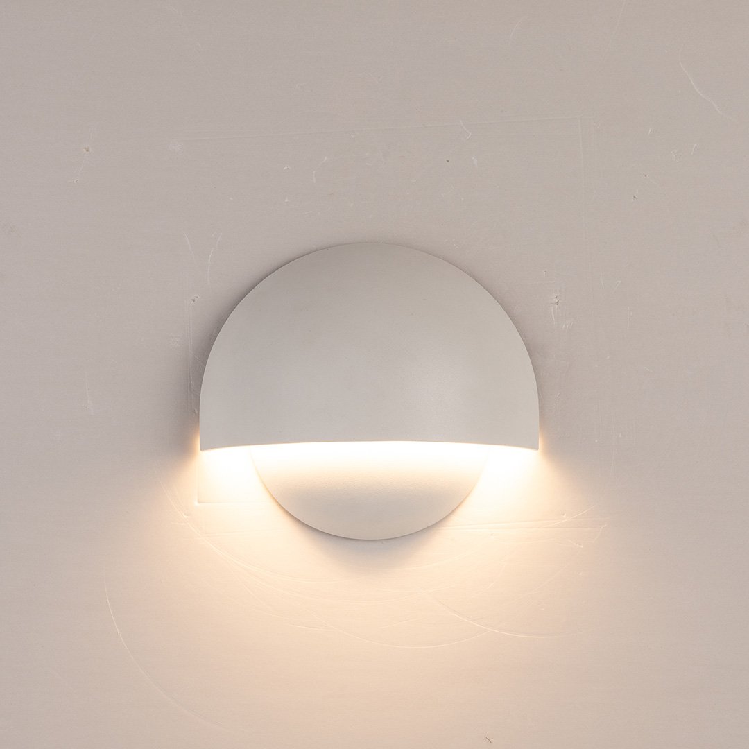 Bathroom & Living Room LED Wall Light | Wall Mounted Warm White Lamp