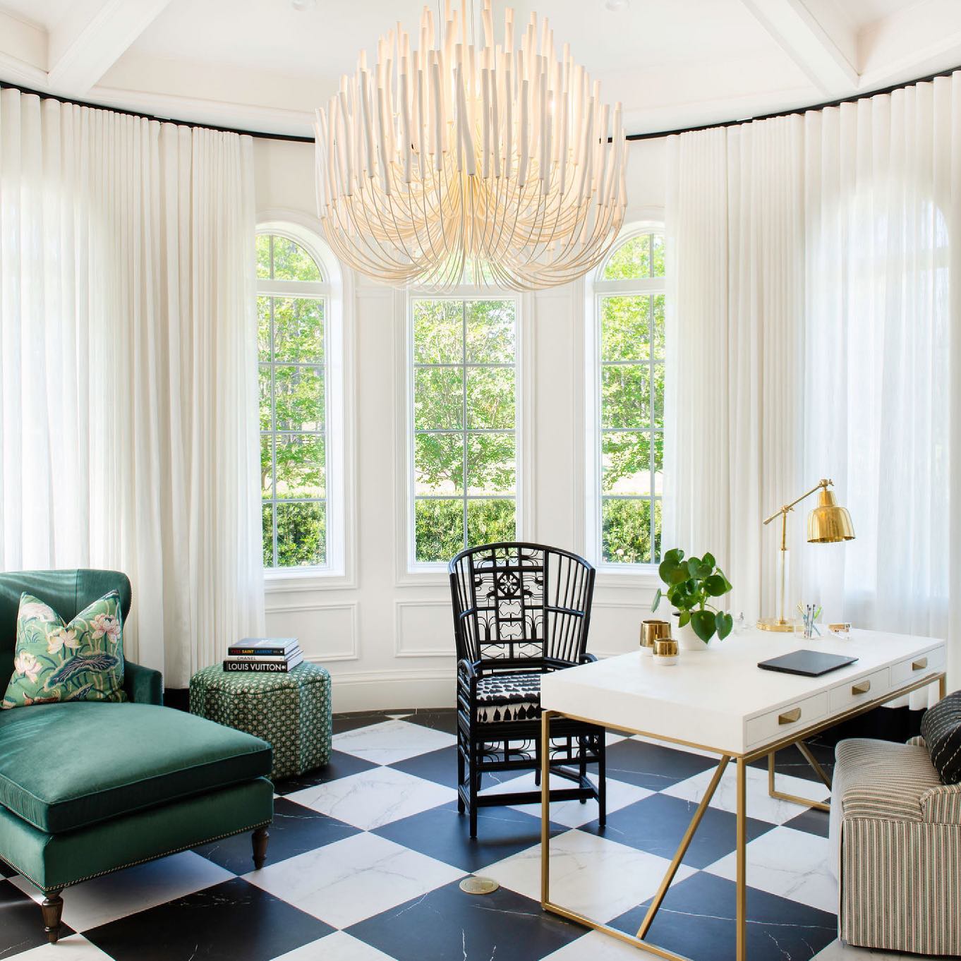 Multi-Stick Ceiling Chandelier – Cluster Pendant Light